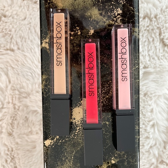 SMASHBOX Be Legendary Lip Gloss 0.20 Oz - Picture 3 of 4